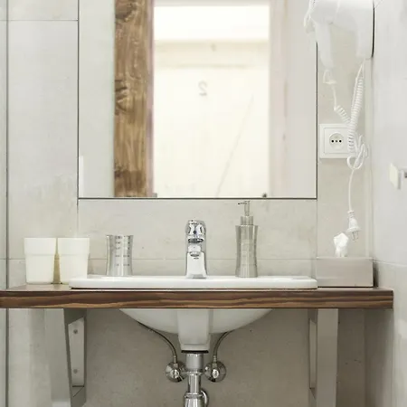 拉尔戈旅馆 招待所 4*